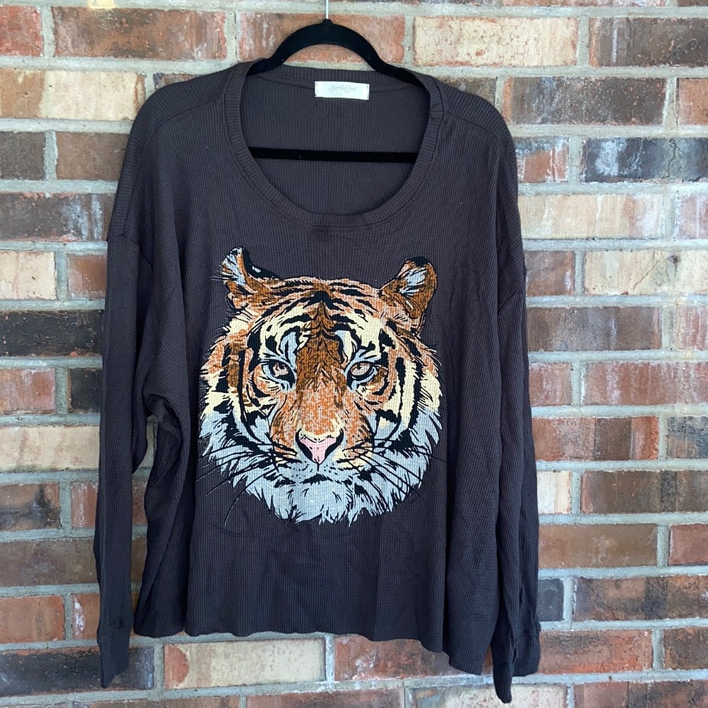Tiger sweater. Altar’d State size 3X